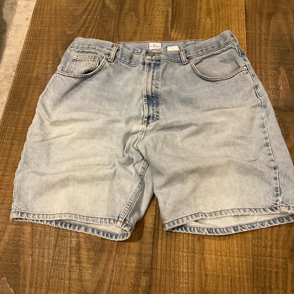 90s Vintage Calvin Klein Jorts. Easy Fit style. Perfectly worn! “light wash. 38